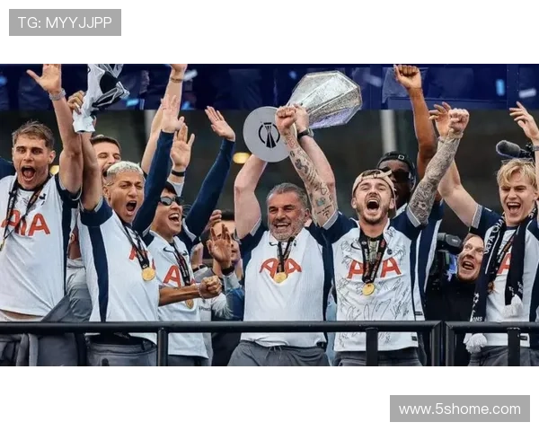 热刺球迷信托痛斥惨败:表现与结果堪称耻辱